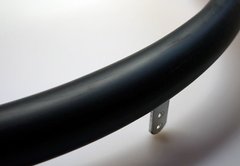 Накладка силиконовая на обруч для инвалидной коляски 24 дюйма поверхность гладкая Черная. Цена указана за 1 шт.
